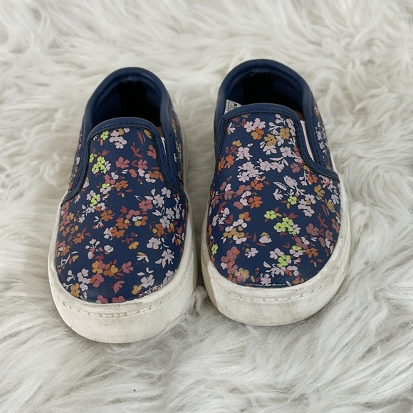 Carter's Floral Slip-On Shoes Baby Size 5 - Picture 2 of 12